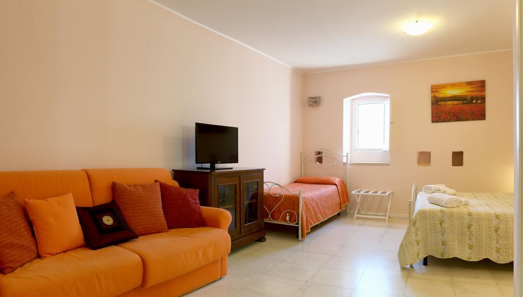 B&B Dimora Muzio And Restaurant Gallipoli Buitenkant foto