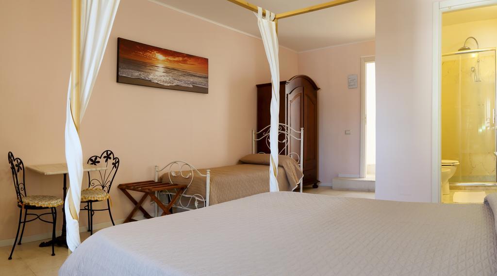 B&B Dimora Muzio And Restaurant Gallipoli Buitenkant foto